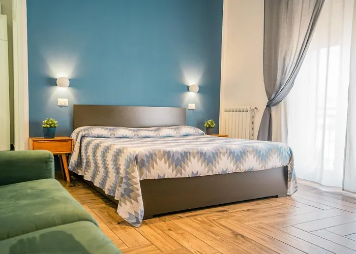 Hub Ferroviario - 12 Posti Letto Per Il Tuo Gruppo A Napoli Con Wifi E Netflix Bed & Breakfast